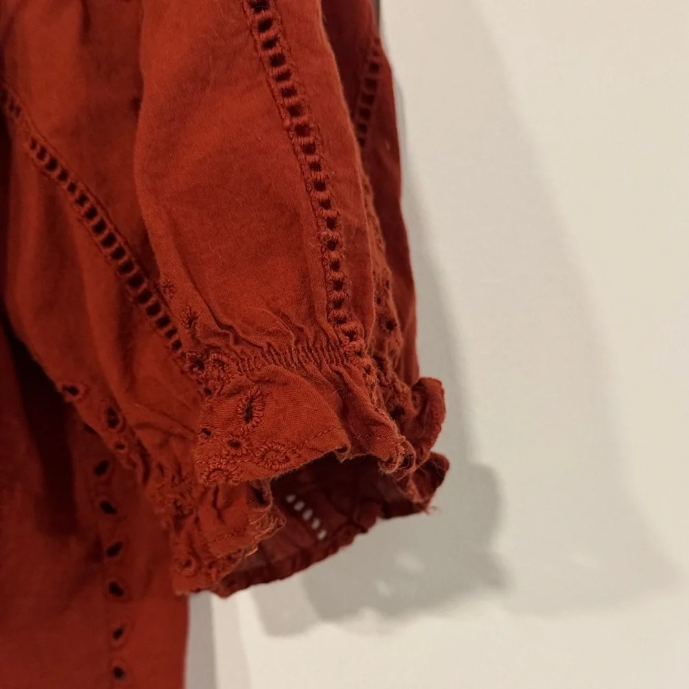 Universal Thread Rust Eyelet Top - Picture 4 of 6